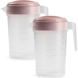 2x stuks waterkan/sapkan transparant/roze met deksel 2 liter kunststof - Schenkkannen