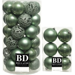 43x stuks kunststof kerstballen salie groen 6 en 8 cm glans/mat/glitter mix - Kerstbal