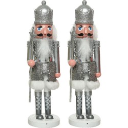 2x stuks kerstbeeldje kunststof notenkraker poppetjes/soldaten zilver 28 cm kerstbeeldjes - Kerstbeeldjes