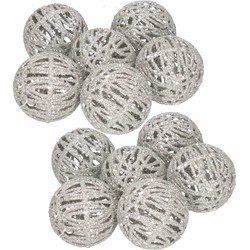 12x Rotan kerstversiering kerstballen zilver met glitter 5 cm - Kerstbal
