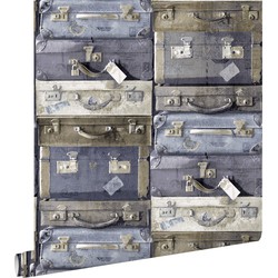 ESTAhome behang vintage koffers blauw en bruin - 53 cm x 10,05 m - 138215