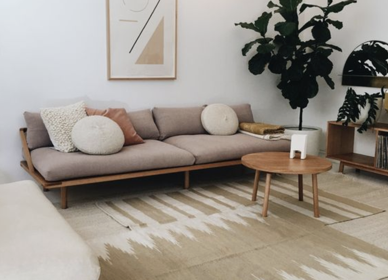 Een woonkamer neutrale kleuren | HomeDeco.nl