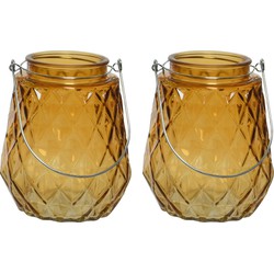 2x stuks theelichthouders/waxinelichthouders ruitjes glas cognac/oranje met metalen handvat 11x13 cm - Waxinelichtjeshouders