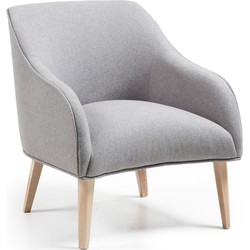 Kave Home - Bobly fauteuil in grijs met houten poten en natuurlijke afwerking