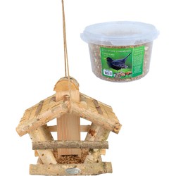 Vogelhuisje/voedersilo hout 30 cm inclusief 4-seizoenen mueslimix vogelvoer - Vogelhuisjes