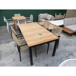 Set van Arashi tafel 169x90x76 cm zwart/teak en 4 Ishi stoelen natural