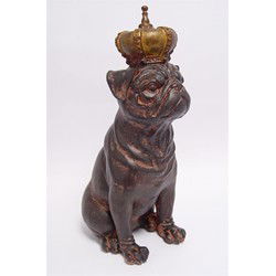 A RESIN FIGURINE OF A CROWNED BULLDOG