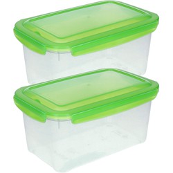 2x Voedsel plastic bewaarbakje 2,5 liter transparant/groen - Vershoudbakjes