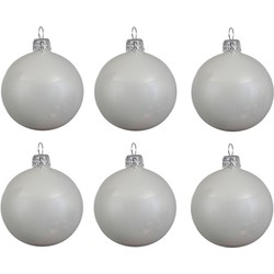 Decoris Kerstballen set - 6x stuks - wit - glas - 6 cm - glans - kerstversiering - zilveren ophanglintje - Kerstbal