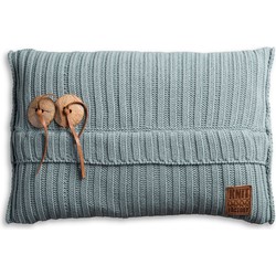Knit Factory Aran Sierkussen - Stone Green - 60x40 cm - Inclusief kussenvulling