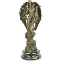 A BRONZE SCULPTURE OF LADY FORTUNE