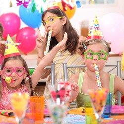 Uitdeelcadeautjes - Kinder Fun / Feest Brillen in Traktatiebox | Traktatie Feestbrillen (26 Stuks)