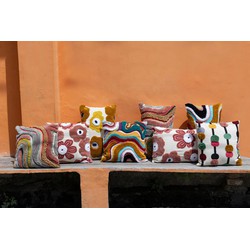 PTMD Sierkussen Prinay - 45x4x45 cm - Borduurwerk - Roze