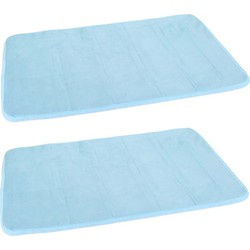 Set van 2x stuks badkamerkleedje rechthoekig 40 x 60 cm blauw van sneldrogend materiaal - Badmatjes