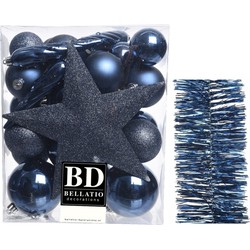 Kerstversiering kerstballen 5-6-8 cm met ster piek en folieslingers pakket donkerblauw van 35x stuks - Kerstbal