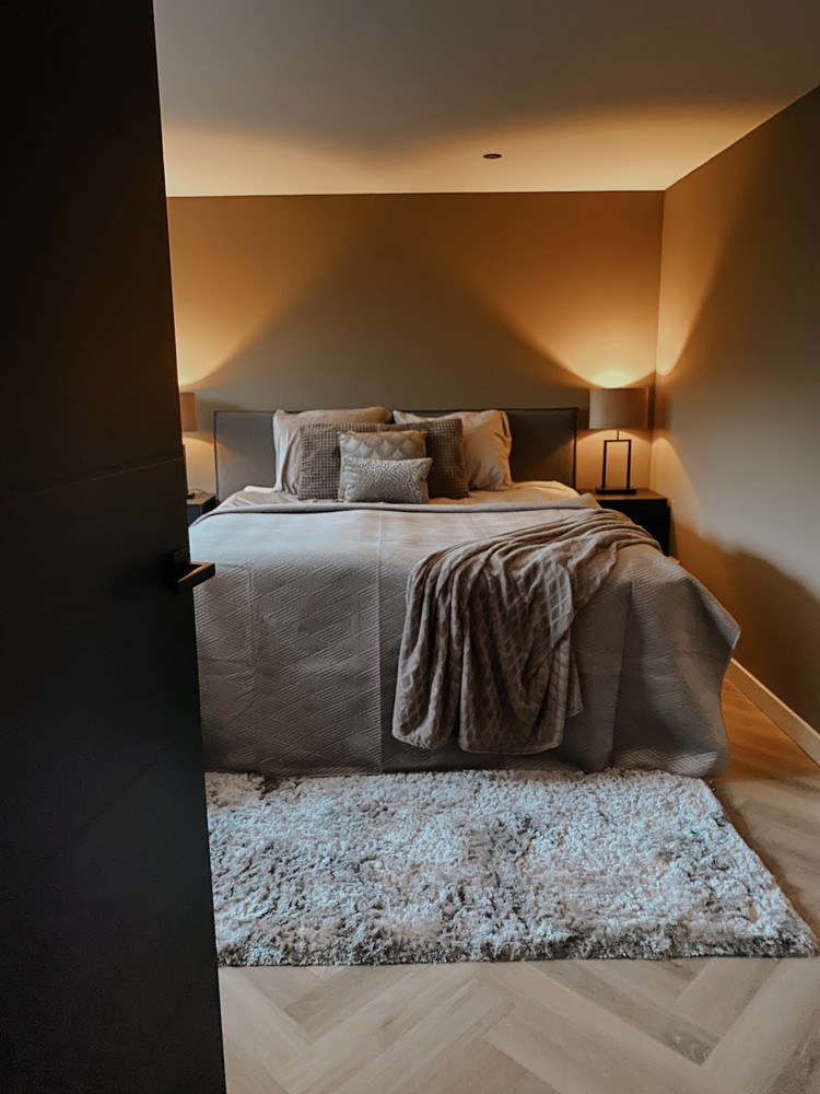 bruin-moderne-slaapkamer