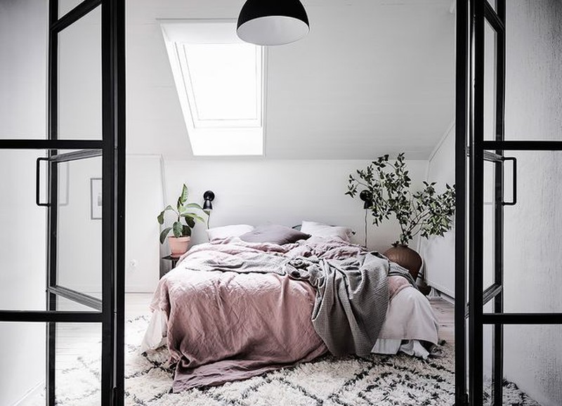 Shop the look: slaapkamer met industriële deuren