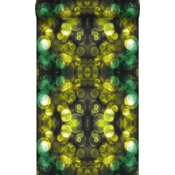 Origin Wallcoverings behang kaleidoskoop-motief geel en groen - 53 cm x 10,05 m - 337201