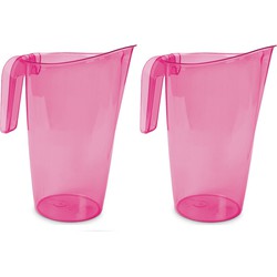 2x stuks waterkan/sapkan transparant/roze met inhoud 1.75 liter kunststof - Schenkkannen