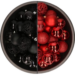 74x stuks kunststof kerstballen mix rood en zwart 6 cm - Kerstbal