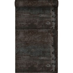 Origin Wallcoverings behang grote verweerde roestige metalen platen met klinknagels zwart en donker petrol blauw - 53 cm x 10,05 m - 337227