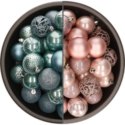 74x stuks kunststof kerstballen mix van ijsblauw en lichtroze 6 cm - Kerstbal