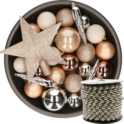 Kunststof kerstballen 33x st bruin-wit-zilver met piek en kralenslinger zilver - Kerstbal