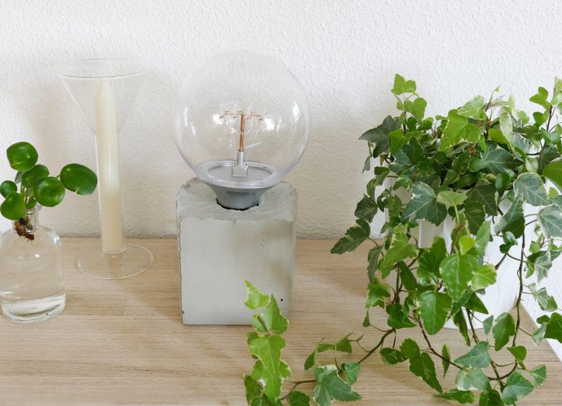 Nuchter Kan niet merk op DIY: industrieel lampje van beton | HomeDeco.nl